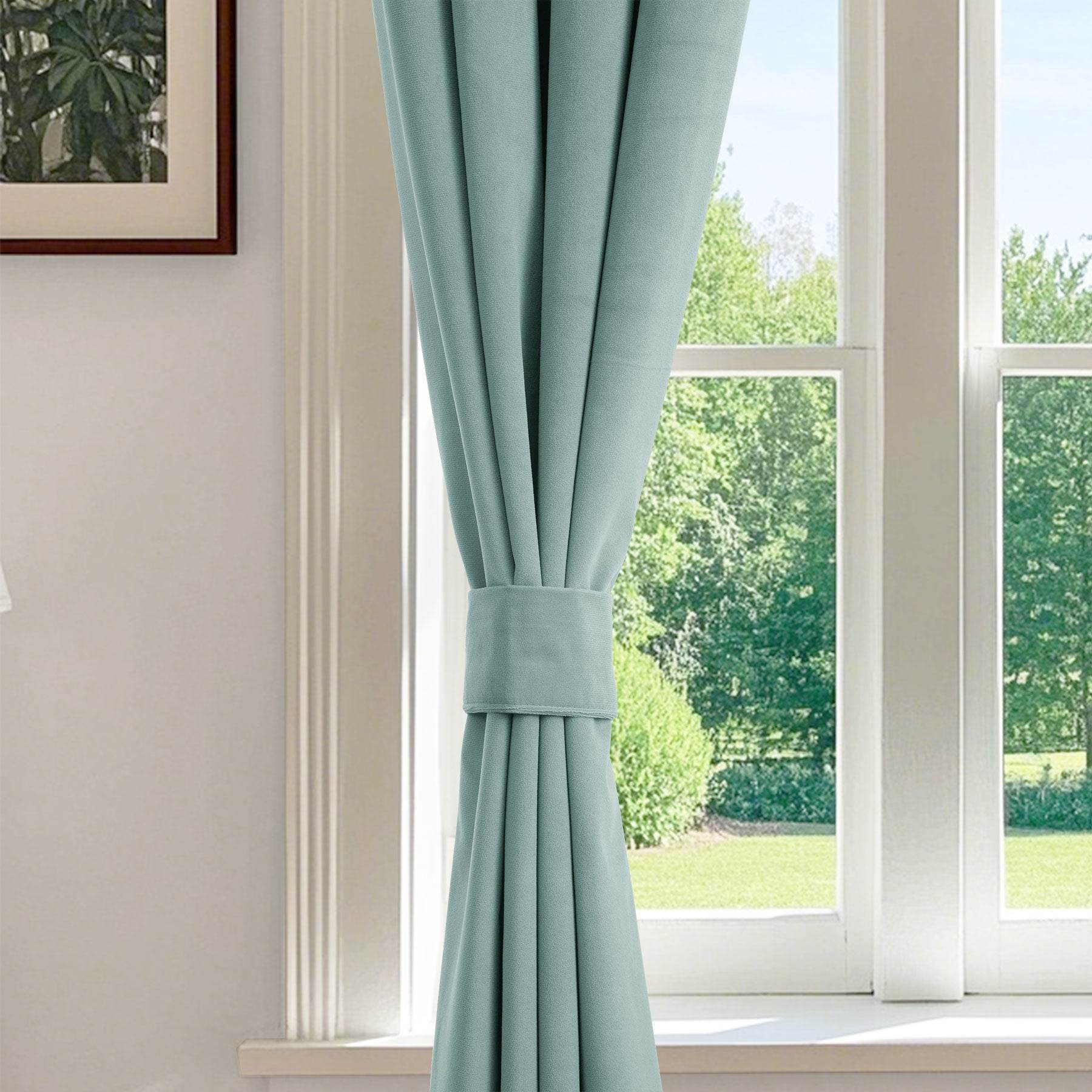 223 Soft Velvet Drape 100% Blackout for Home Theater - Cololeaf