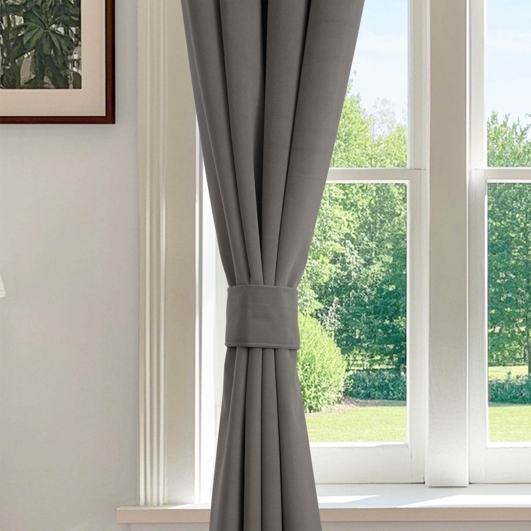 223 Soft Velvet Drape 100% Blackout for Home Theater - Cololeaf
